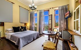 Rethymnon Architectural Gem, Irene Private Rooms